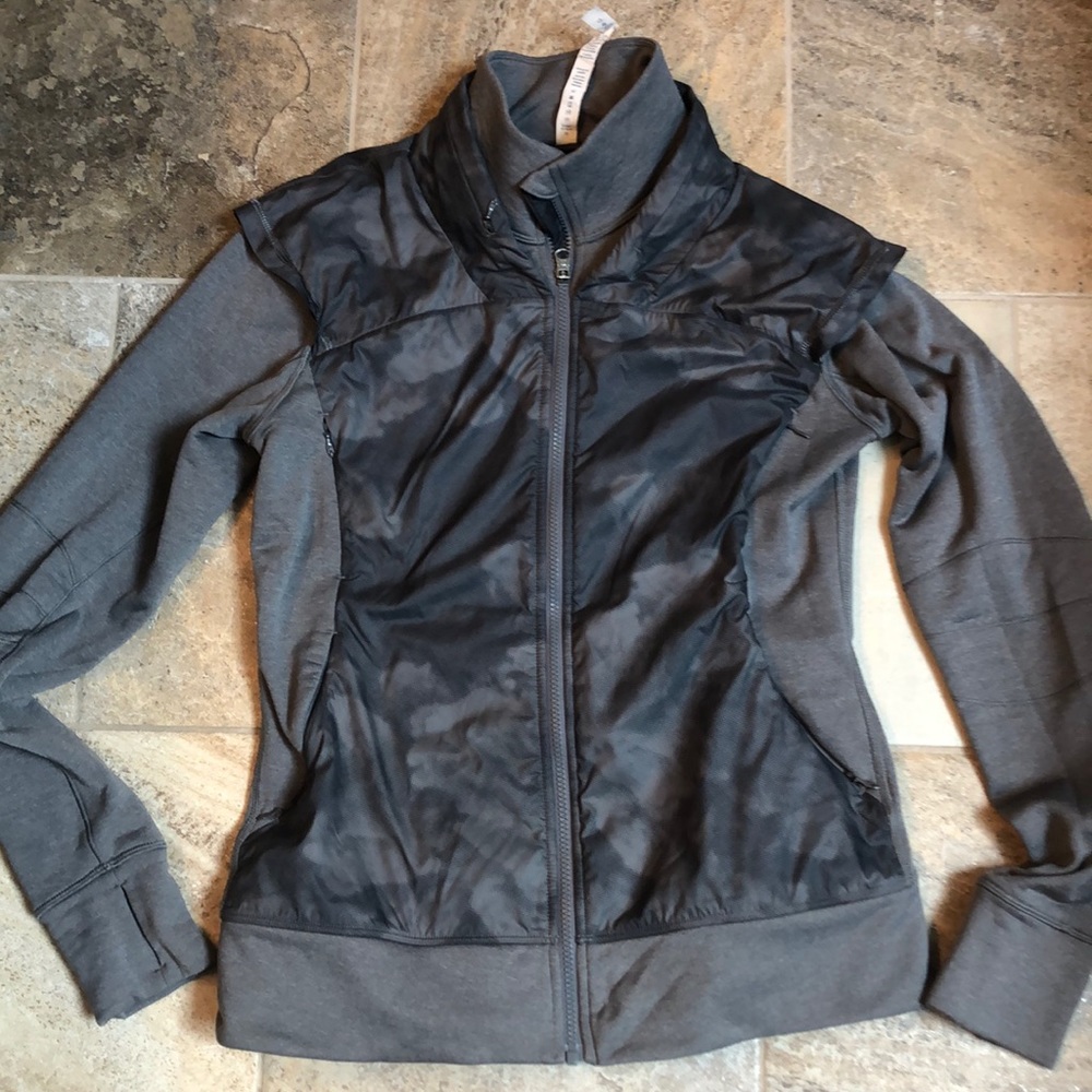 Gray pixel light weight jacket lululemon